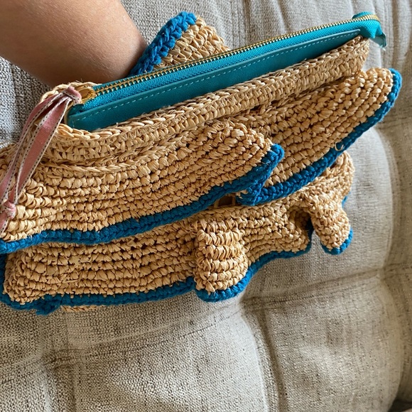 BTB Los Angeles Joey Raffia Clutch - Picture 3 of 12